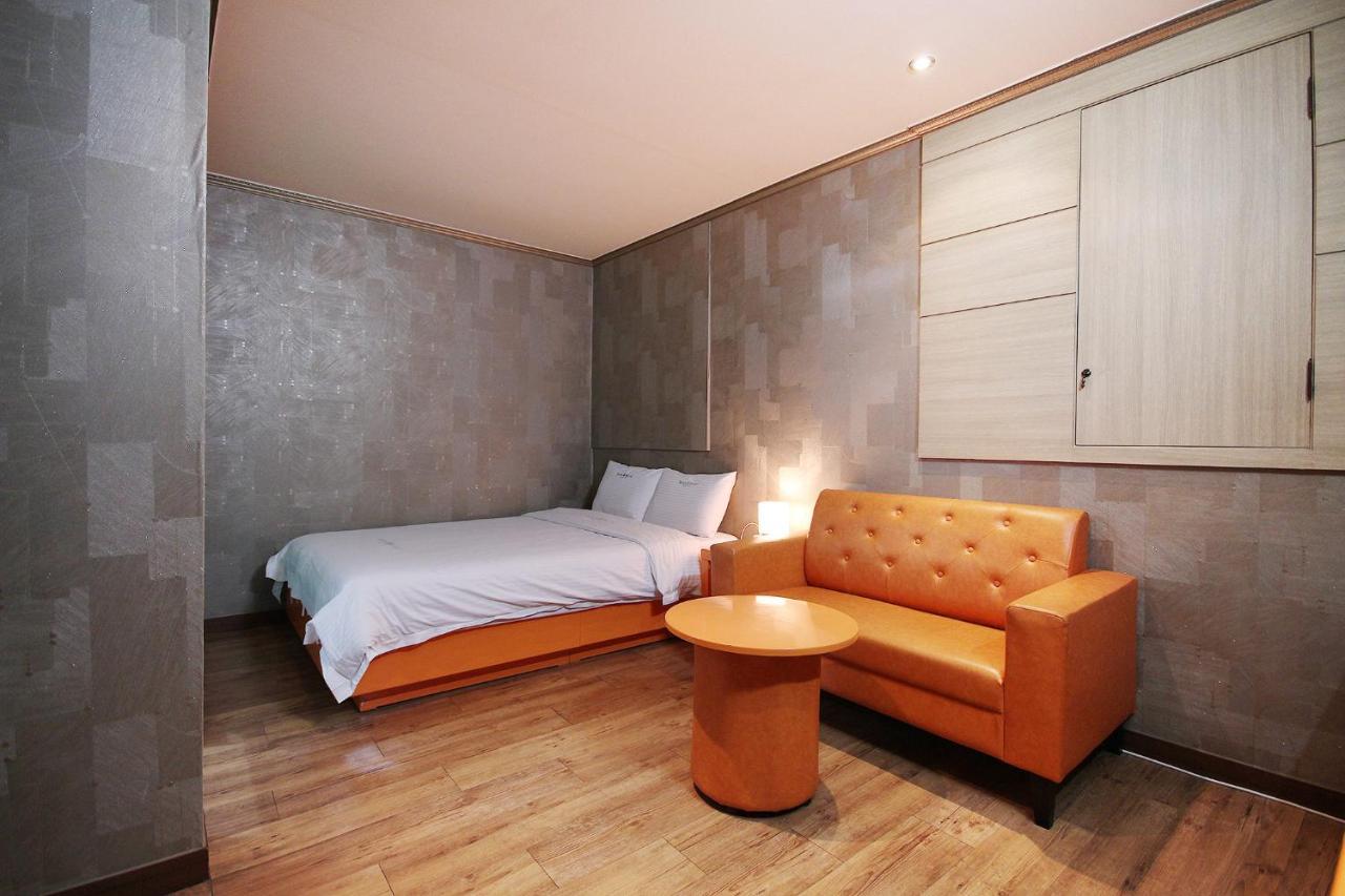 Apple House Motel Gyeongju Exterior photo