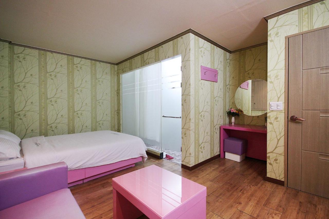 Apple House Motel Gyeongju Exterior photo